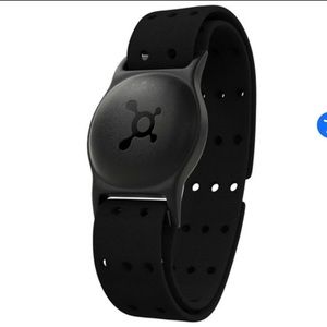 The OTbeat Burn measures distance, calories, and your unique heart rate data